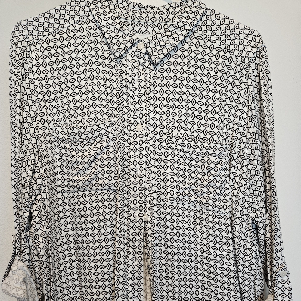 Classic Black & White Liz Claiborne Shirt